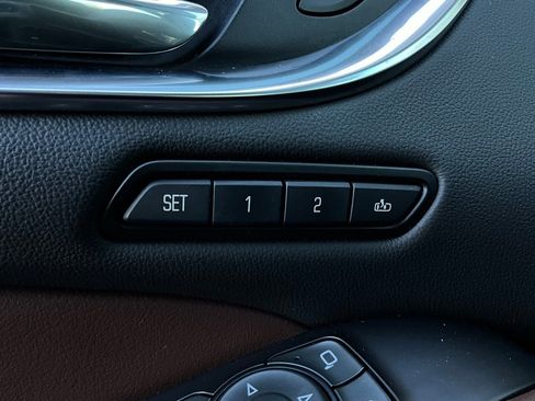 Used 2018 Buick Enclave Avenir w/ Avenir Technology Package image 25