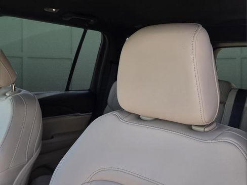 New 2026 Jeep Grand Cherokee Limited RWD image 17