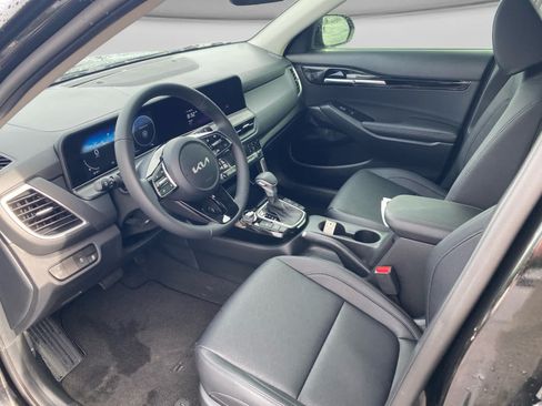 Used 2026 Kia Seltos EX FWD image 10