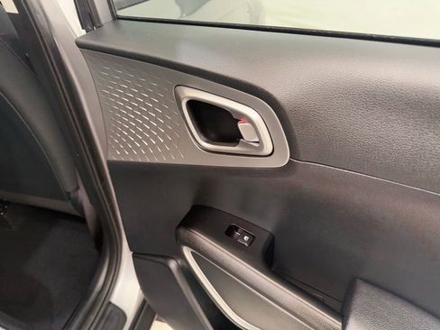 Used 2023 Kia Soul LX w/ Option Group 015 image 23