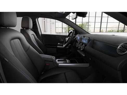 New 2026 Mercedes-Benz GLA 250 4MATIC image 4