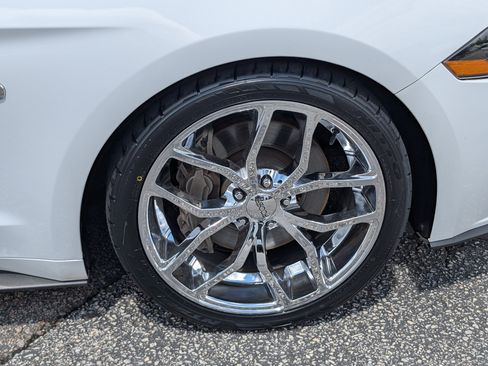 Used 2020 Ford Mustang GT Premium RWD image 7