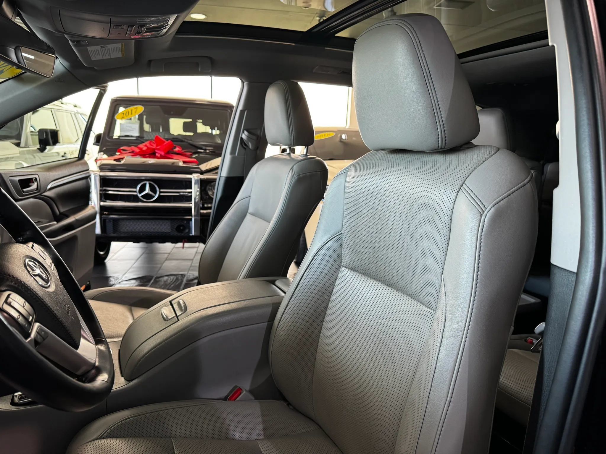 Used 2019 Toyota Highlander Limited Platinum w/ Protection Package #3 AWD/4WD image 10