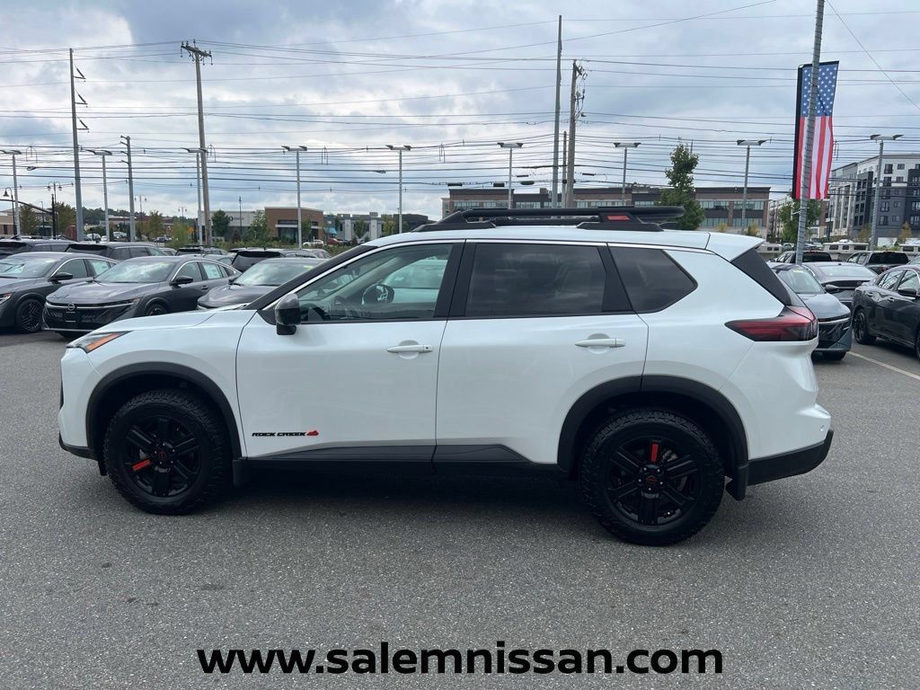Certified 2026 Nissan Rogue SV AWD/4WD image 4