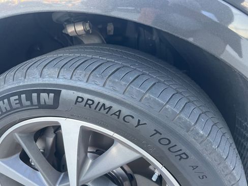 Used 2025 Genesis GV80 3.5T Advanced image 9