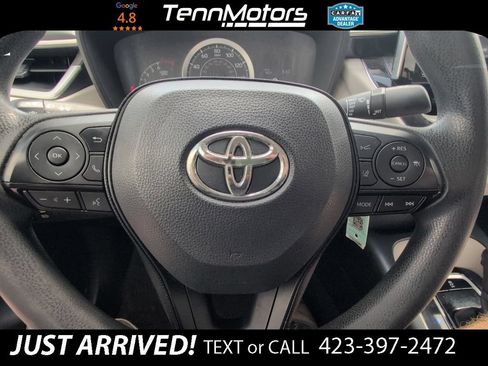 Used 2020 Toyota Corolla LE FWD image 21