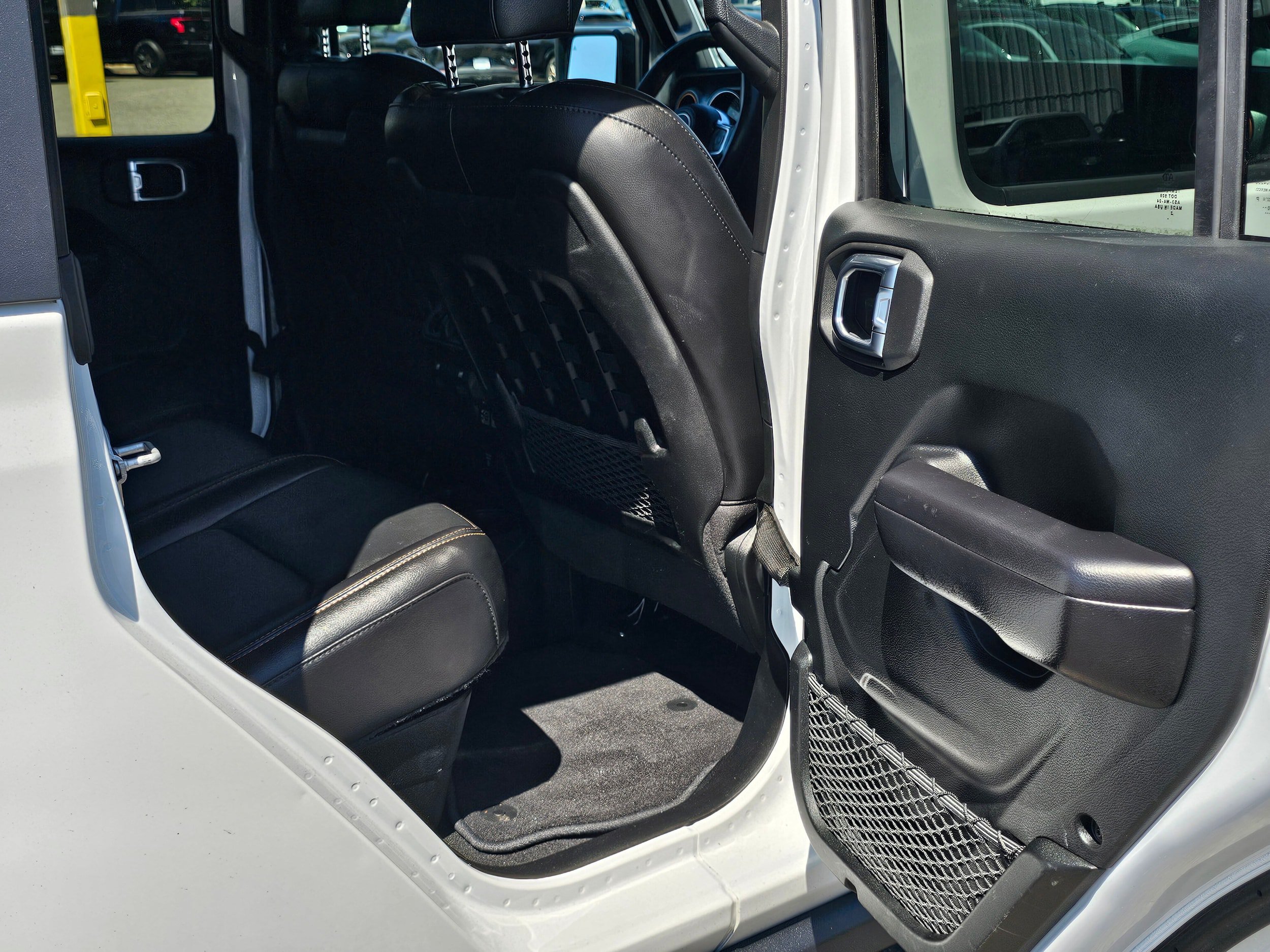 Used 2021 Jeep Gladiator Mojave AWD/4WD image 16