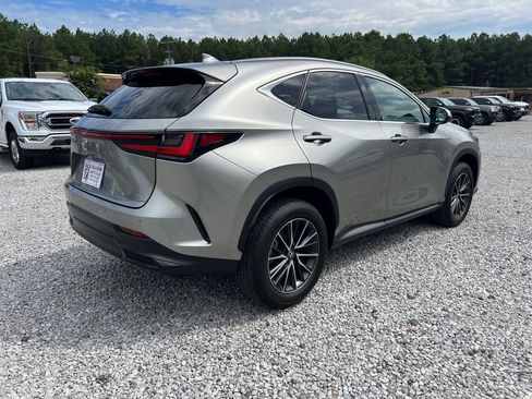 Used 2025 Lexus NX 250 FWD w/ Premium Package image 8