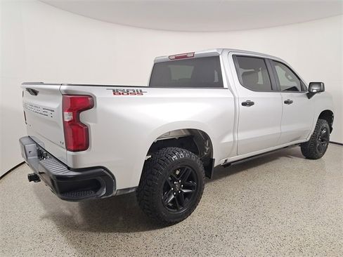 Used 2019 Chevrolet Silverado 1500 LT Trail Boss image 5