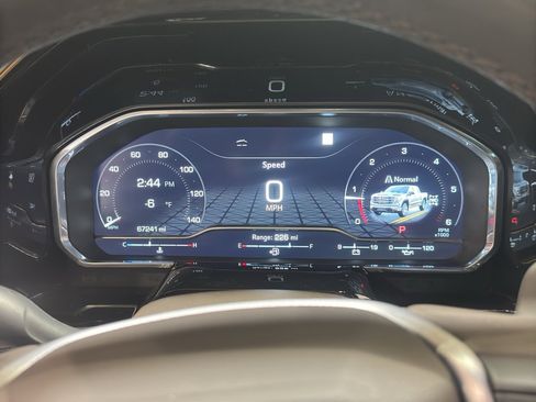 Used 2022 GMC Sierra 1500 SLT w/ SLT Convenience Package image 32