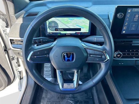Used 2024 Honda Prologue EX image 13