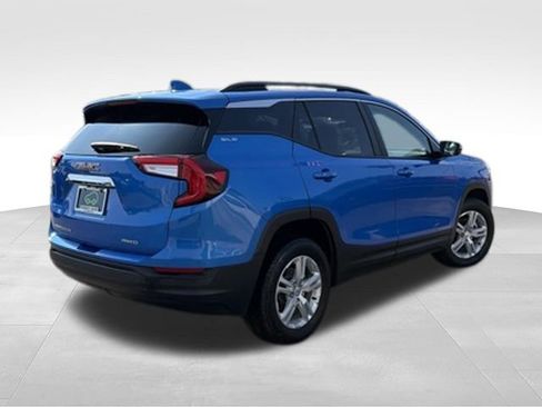 Certified 2024 GMC Terrain SLE w/ Driver Convenience Package AWD/4WD image 5