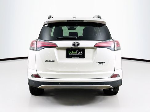 Used 2017 Toyota RAV4 Limited image 7