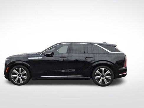 Used 2025 Cadillac Escalade IQ Luxury 1 w/ Smart Trailering package image 12