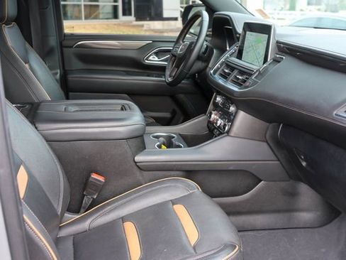 Used 2023 GMC Yukon XL AT4 image 19