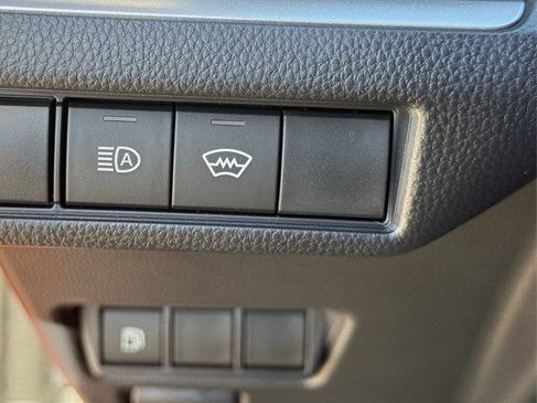 New 2026 Toyota Prius FWD image 22