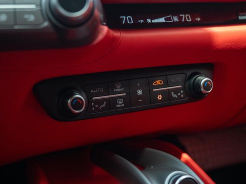 Used 2022 Ferrari 812 GTS RWD image 41