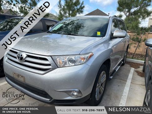 Used 2012 Toyota Highlander Limited w/ Tow Pkg image 1
