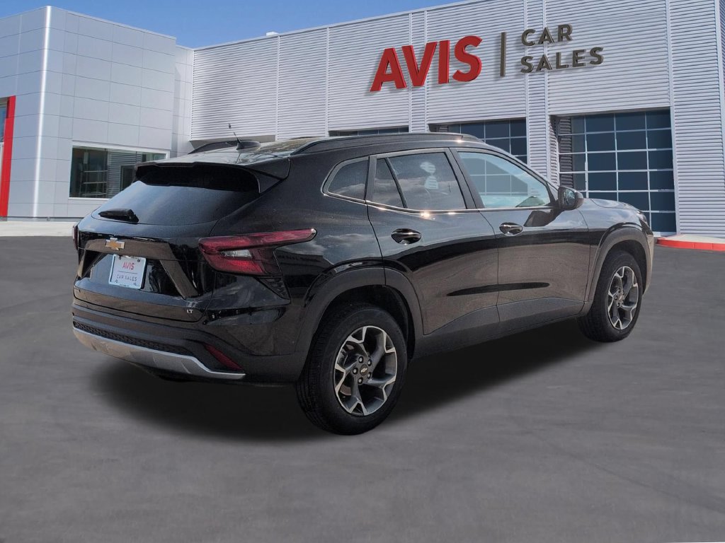 Used 2025 Chevrolet Trax LT w/ LT Convenience Package FWD image 6