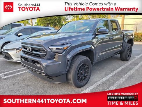 Used 2025 Toyota Tacoma SR5 image 1