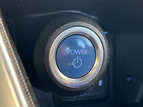 Certified 2022 Toyota Venza Limited AWD/4WD image 26
