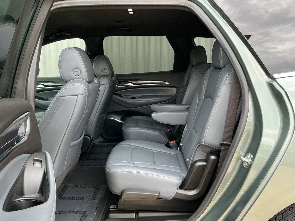 Used 2023 Buick Enclave Premium AWD/4WD image 17