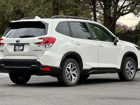 Used 2023 Subaru Forester Premium AWD/4WD image 4