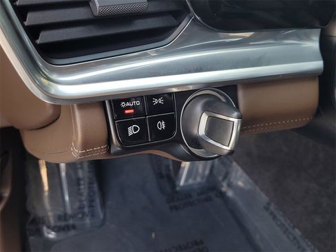 Used 2017 Porsche Panamera Turbo image 26