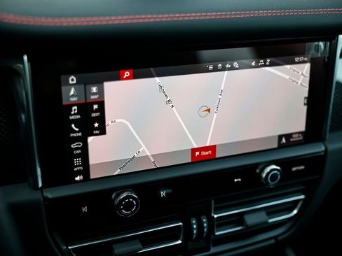 New 2026 Porsche Macan GTS AWD/4WD image 38