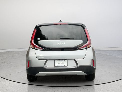Used 2024 Kia Soul LX w/ Option Group 015 FWD image 8