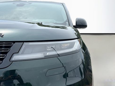 New 2026 Land Rover Range Rover Sport Dynamic SE AWD/4WD image 9