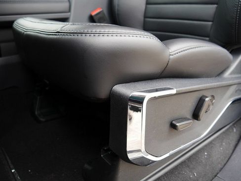 Used 2026 Ford F350 Platinum AWD/4WD image 13