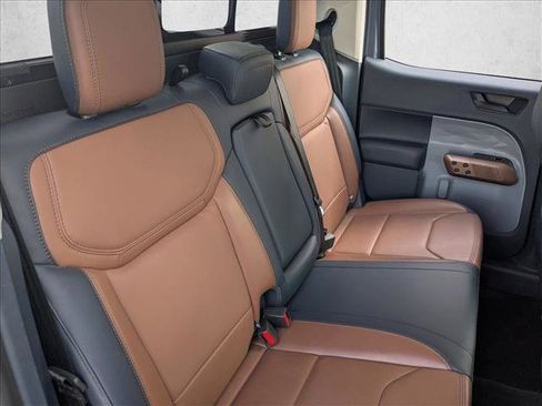 Used 2024 Ford Maverick Lariat image 20