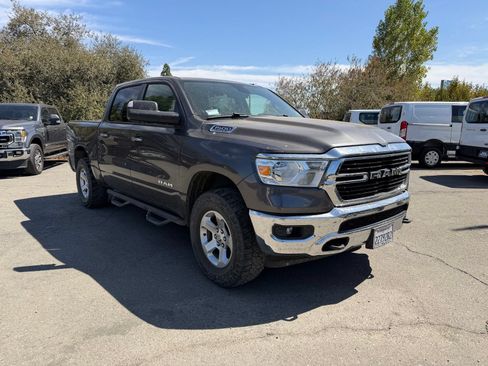 Used 2019 RAM 1500 Big Horn AWD/4WD image 7