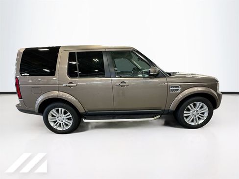 Used 2016 Land Rover LR4 HSE LUX image 4