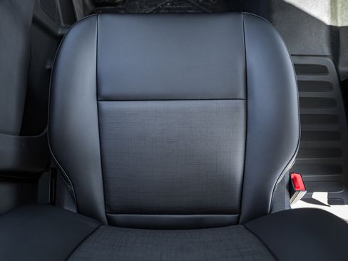 New 2026 Ford Transit 250 148 Medium Roof image 28