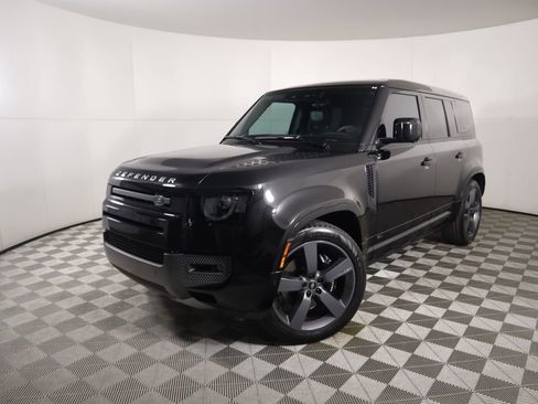 Used 2023 Land Rover Defender 110 V8 image 1