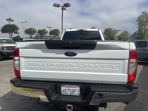 Used 2022 Ford F250 XL w/ Power Equipment Group RWD image 3