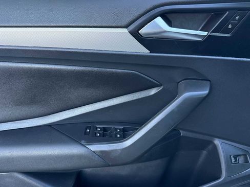 Used 2019 Volkswagen Jetta R-Line FWD image 11