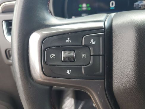 Used 2024 Chevrolet Suburban RST RWD image 11