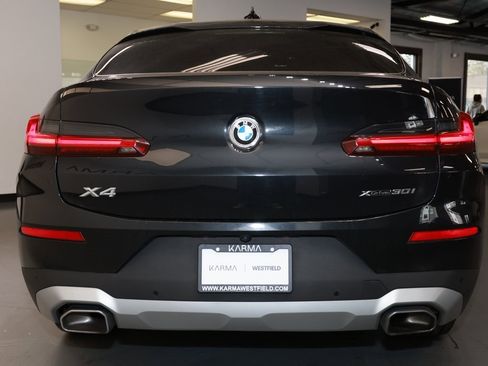 Used 2025 BMW X4 xDrive30i image 6