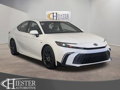 Used 2025 Toyota Camry SE w/ Convenience Package