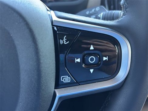 Used 2025 Volvo XC90 B5 Plus w/ Protection Package Premier image 24