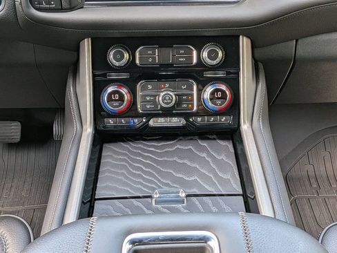 Used 2023 GMC Yukon Denali w/ LPO, Floor Liner Package AWD/4WD image 18