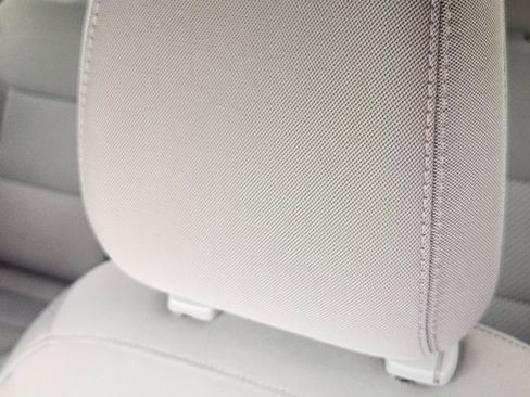 Used 2023 Ford Explorer XLT image 24