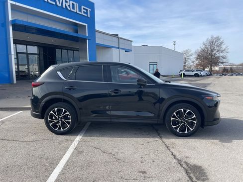 Used 2022 MAZDA CX-5 AWD 2.5 S w/ Premium Package image 2