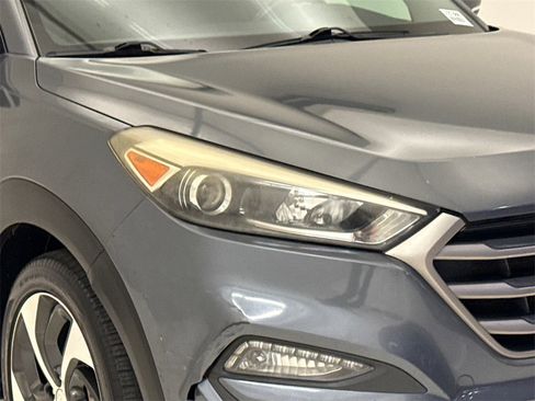 Used 2016 Hyundai Tucson Sport image 5