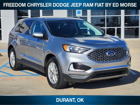 Used 2023 Ford Edge SEL image 2