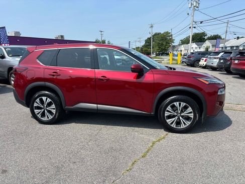 Used 2021 Nissan Rogue SV AWD/4WD image 2