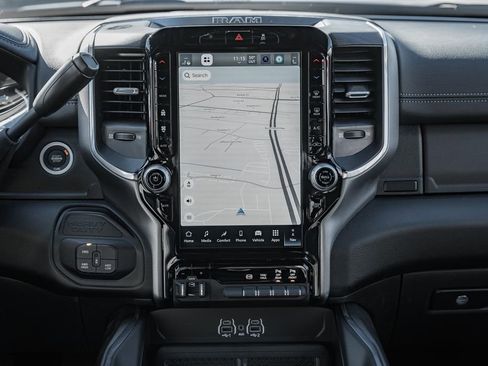 Used 2025 RAM 2500 Laramie image 31